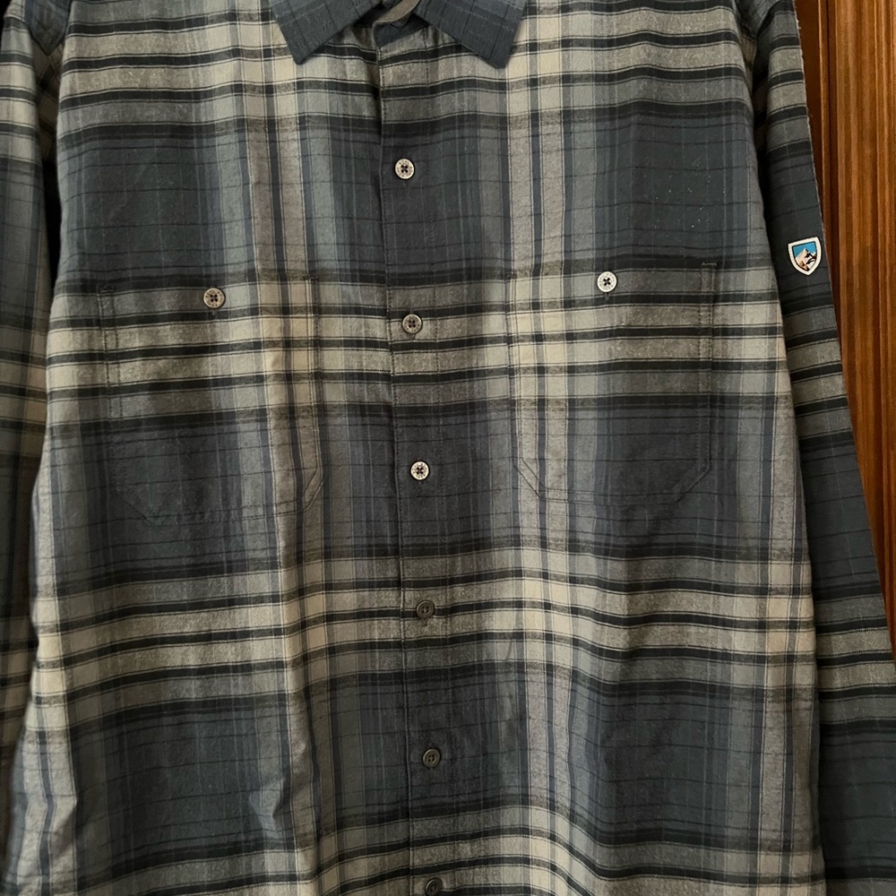 Kuhl fugitive Men's Blue and Gray Plaid Button Down Shirt medium NWT